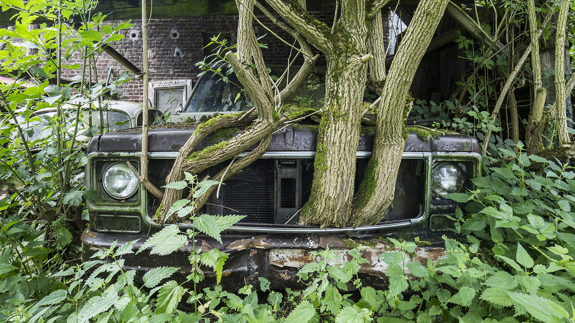Photographing derelict sites, by Jonk