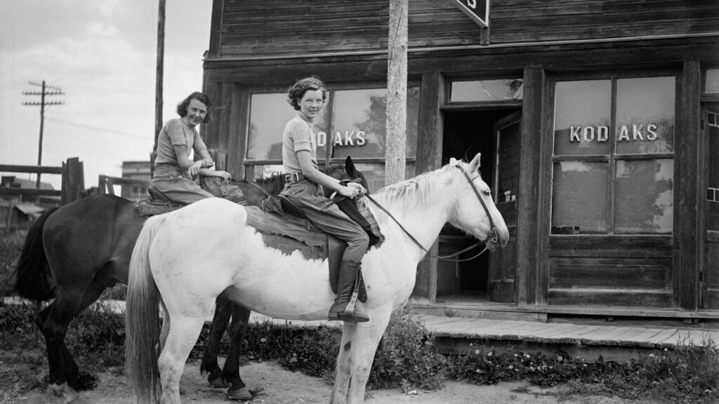 Lora Webb Nichols, une femme photographe dans l’Ouest américain