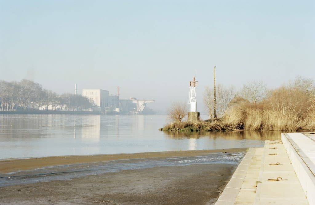 Indre, Loire-Atlantique, 2010 © Thibaut Cuisset, Courtesy Galerie Les filles du calvaire / ADAGP, Paris, 2021