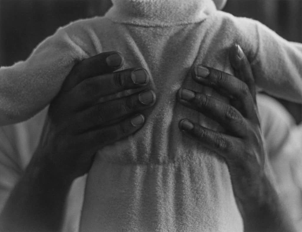 Roy DeCarava, Bill et son fils, 1962 © Fonds Roy DeCarava. Tous droits réservés. Avec l'aimable autorisation de l'artiste et de David Zwirner