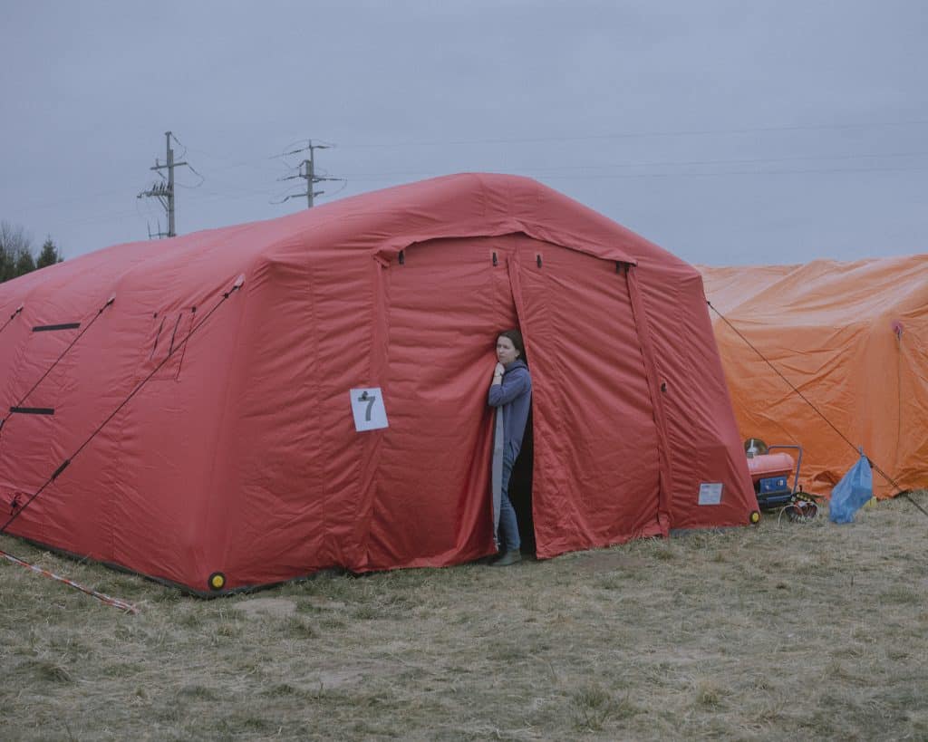 At a refugee care center near Przemyśl, Poland. March 4, 2022 © Ismail Ferdous / VU' for Blind