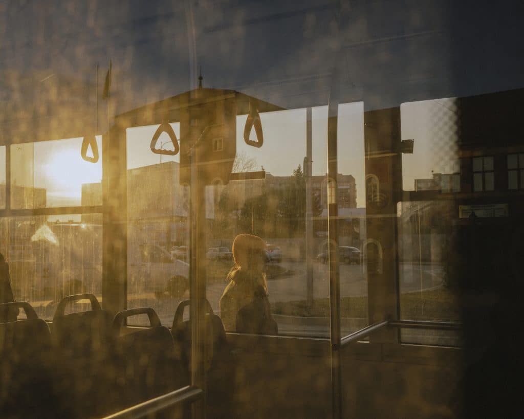 Outside the Uzhhorod train station, a bus waits for the refugees to pick up them to the different borders. March 17, 2022 © Ismail Ferdous / Agence VU' for Blind