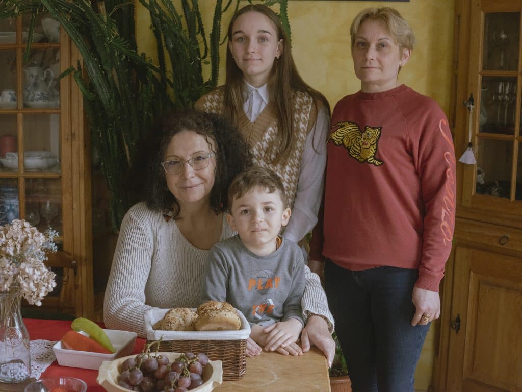 A 14-year-old girl and her brother from Odessa, being hosted by Iveta Hurna, in Presov, Slovakia. March 9, 2022 © Ismail Ferdous / Agence VU' for Blind