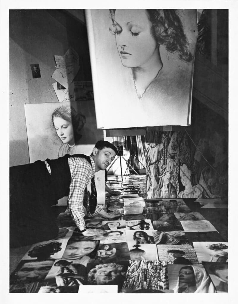 Self-Portrait in the Studio on Rue Delambre, Paris, 1939. © The Estate of Erwin Blumenfeld 2022