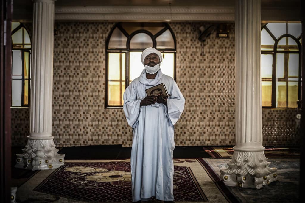 Imam Al Haj Hassim Moussa, head of the Haji Wawa mosque in Goma. © Ley Uwera / Fondation Carmignac