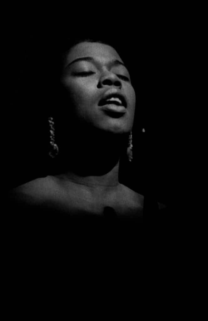 Hugh Bell (1927 - 2012) Sarah Vaughan, 1955 © The Estate of Hugh Bell. Courtesy of Gartenberg Media Enterprises.