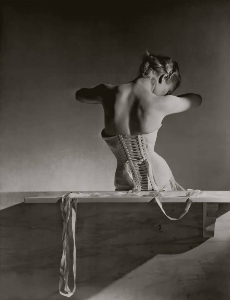 Mainbocher Corset (pink satin corset by Detolle), 1939. Archival black and white pigment print. Later print by the Horst P. Horst Estate. © Courtesy of the Horst P. Horst Estate and The Art Design Project Gallery
