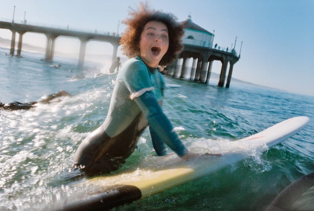 Gabriella Angotti-Jones: I Just Wanna Surf (Copyright © Gabriella Angott-Jones, 2022)