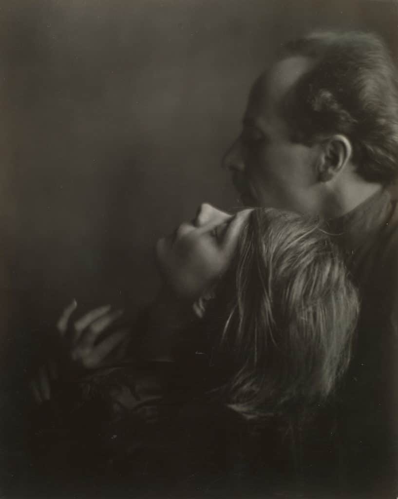 Edward Weston and Margrethe Mather, 1922 © Imogen Cunningham, from Judy Ellis Glickman's collection