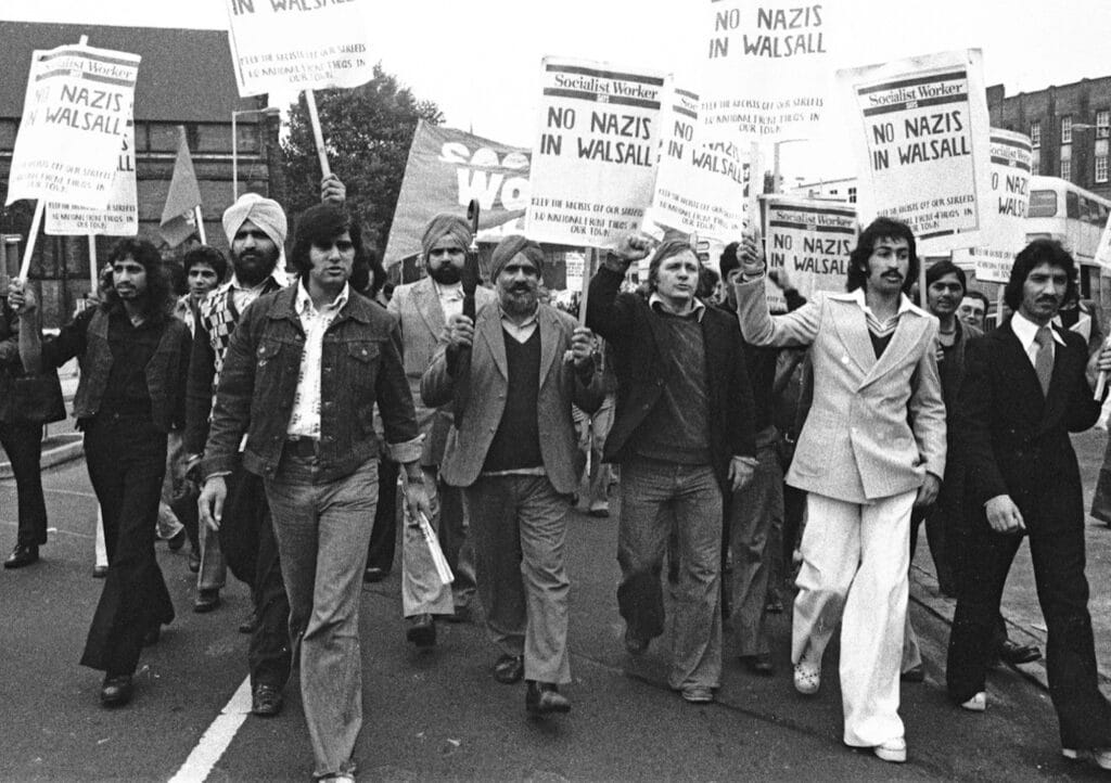 Manifestation contre le Front national à Walsall, West Midlands, 1976. © Syd Shelton