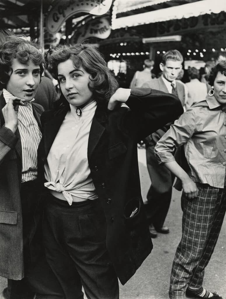 Teddy Girls, Battersea Fun Fair, 1956 Vintage gelatin silver print 22 7/8 x 17 1/16 in. (58.1 x 43.3 cm) 8277