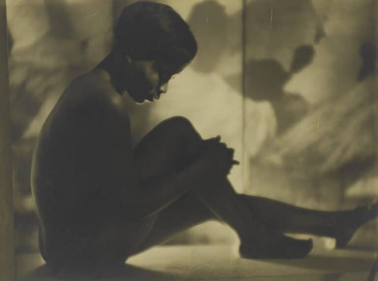 Untitled (Female Nude), ca. 1929, gelatin silver print. © Centre Pompidou, MNAM-CCI/Guy Carrard/Dist. RMN-GP and Laure Albin Guillot / NA / Roger-Viollet