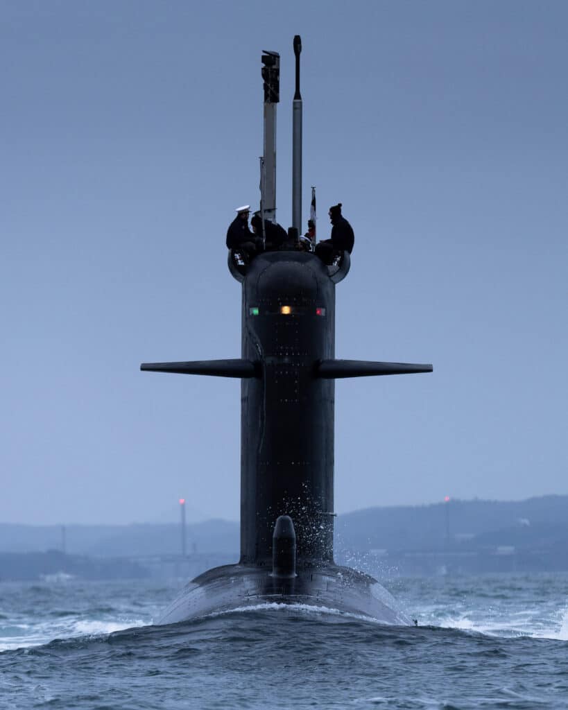 The nuclear attack submarine Perle in the Narrows of Brest, Nightfall. January 2019. © Ewan Lebourdais, Official Painter of the Navy