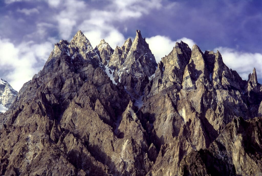 Les cônes de Passu, Pakistan, 1985 © William Frej