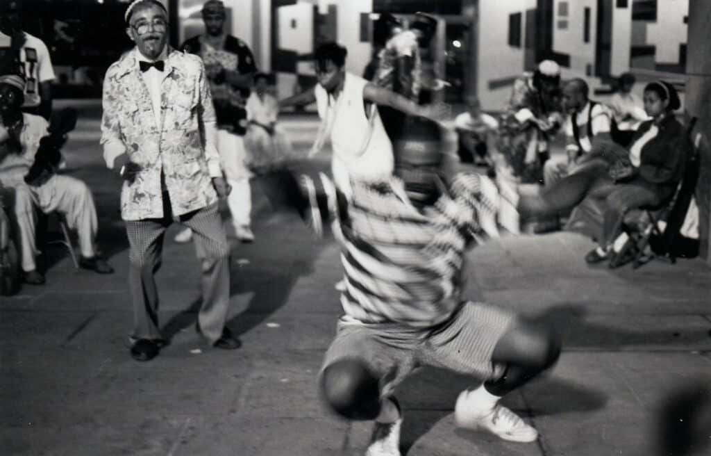 Ming Smith, African Burial Ground, Sacred Space, de “Invisible Man.” 1991. Avec l'aimable autorisation de l'artiste. © Ming Smith