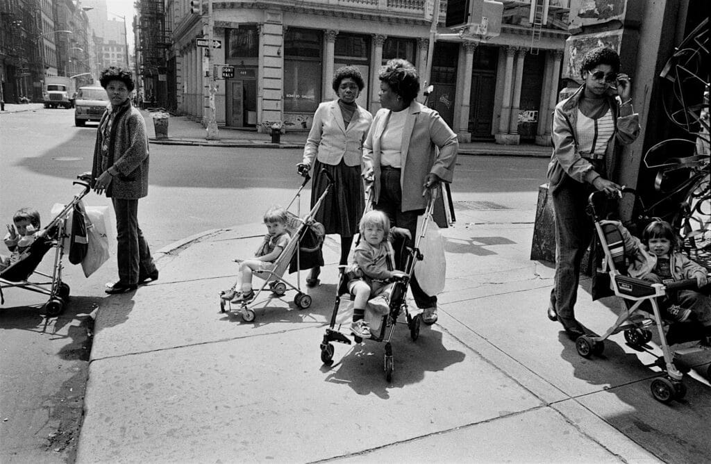 Nannies and Tykes, Soho, NYC, 1982. © Richard Sandler
