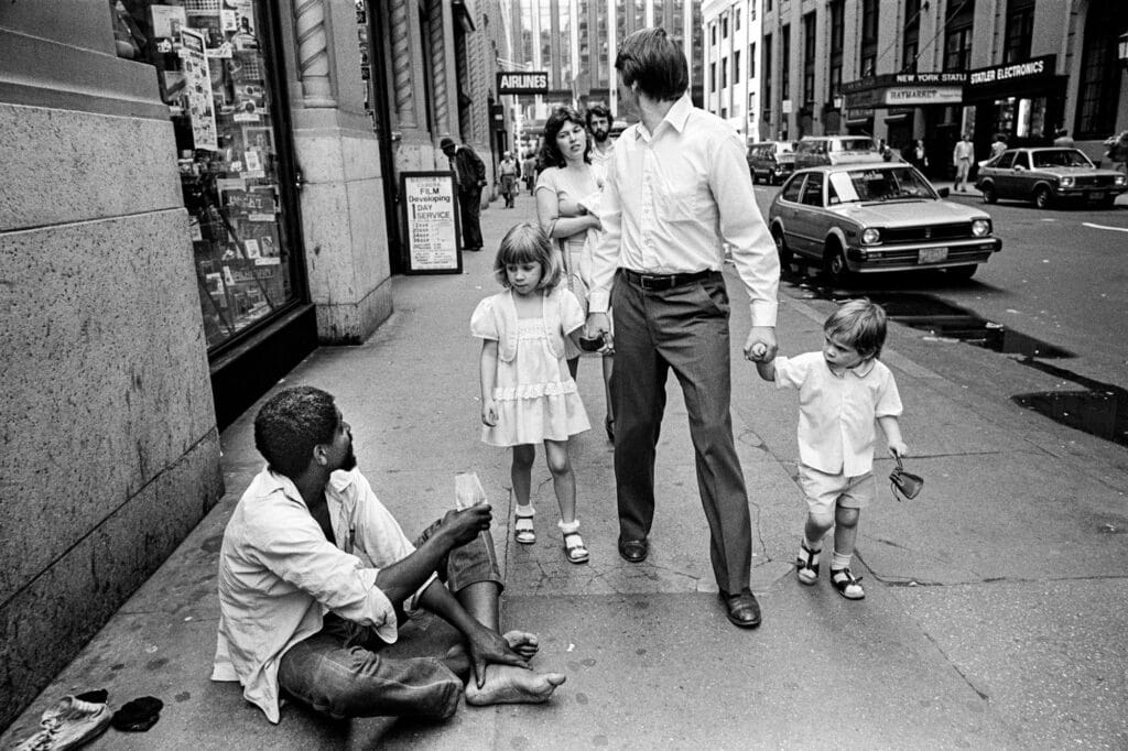 West 32nd st., NYC, 1983. © Richard Sandler