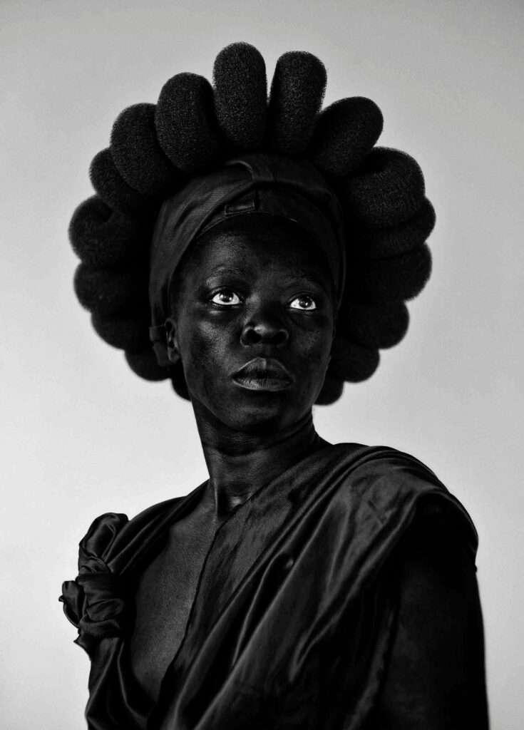 Ntozakhe II, Parktown, 2016. Avec l'aimable autorisation de l'artiste et de Stevenson, Cape Town/Johannesburg et Yancey Richardson, New York. © Zanele Muholi