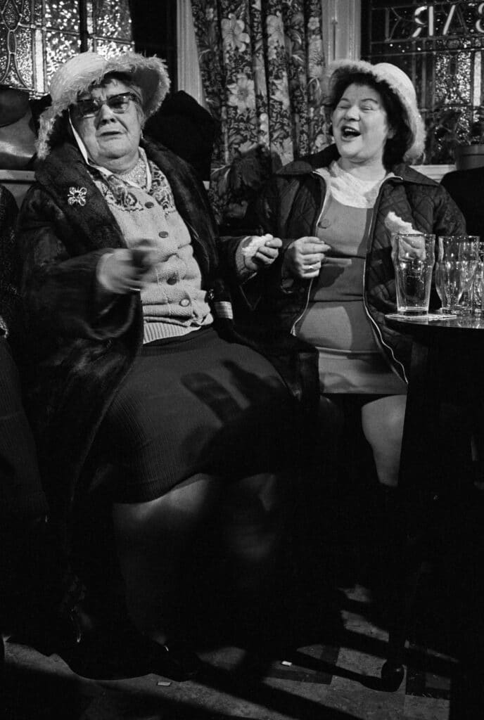 Two of the 'Jolly Girls' singing, Byker, 1973. © Sirkka-Lissa Konttinen