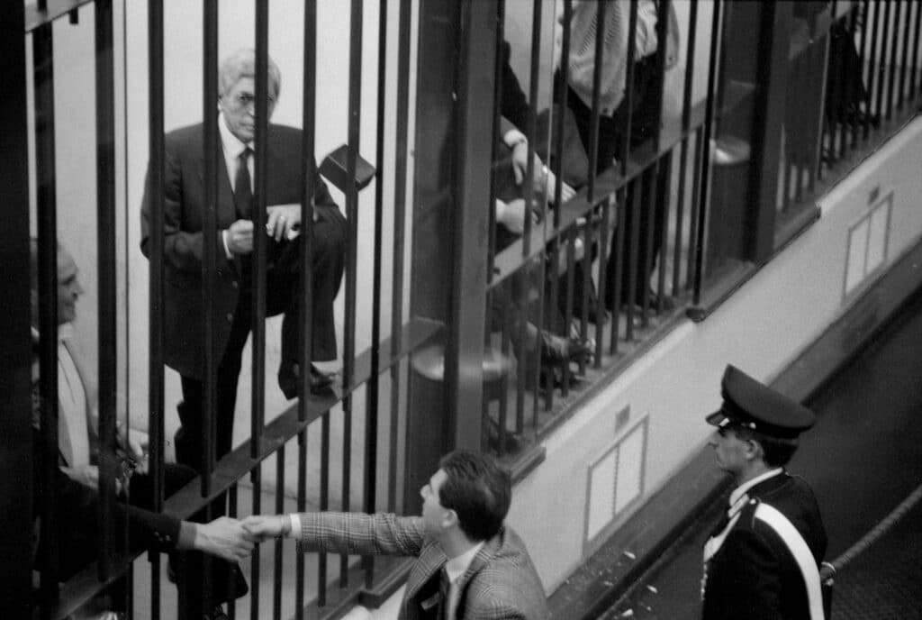 10 février 1986. Salle d'audience du bunker, Salvatore Montalto, ancien bras droit du patron Salvatore Inzerillo, plus tard membre du clan Corleonesi. © Fabio Sgroi