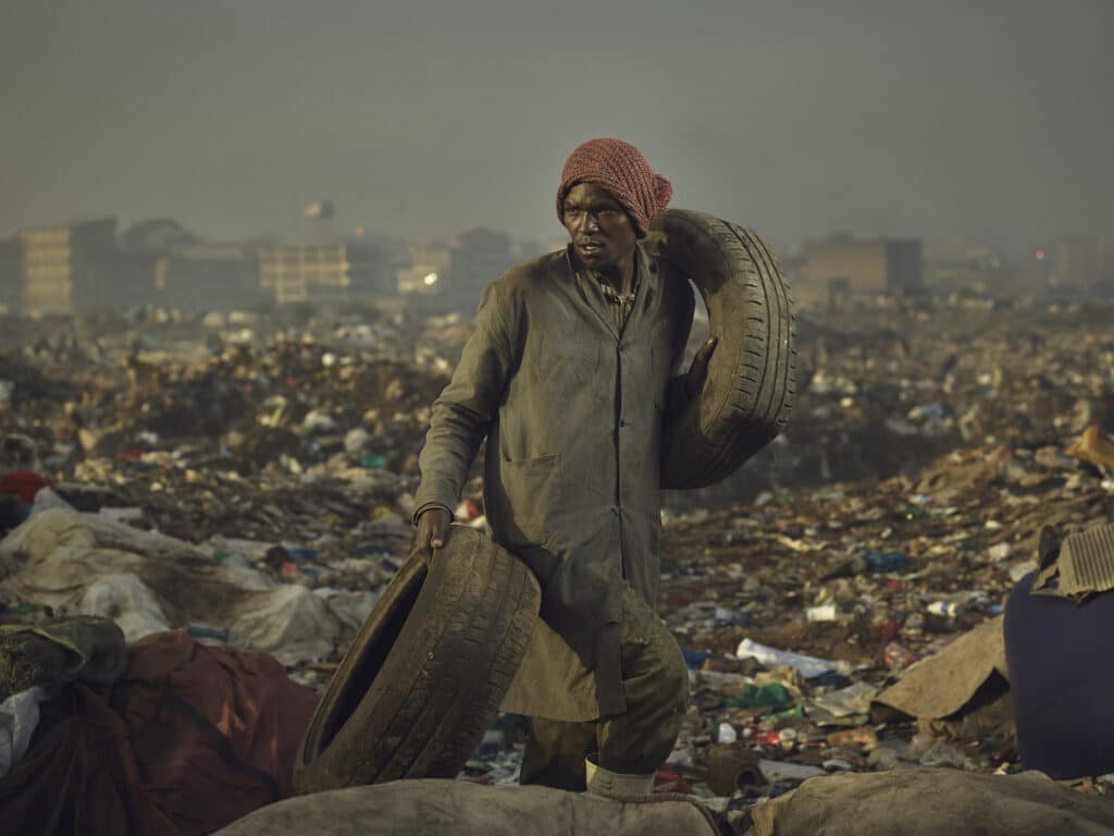 The waste pickers of Dandora © Sam Barker