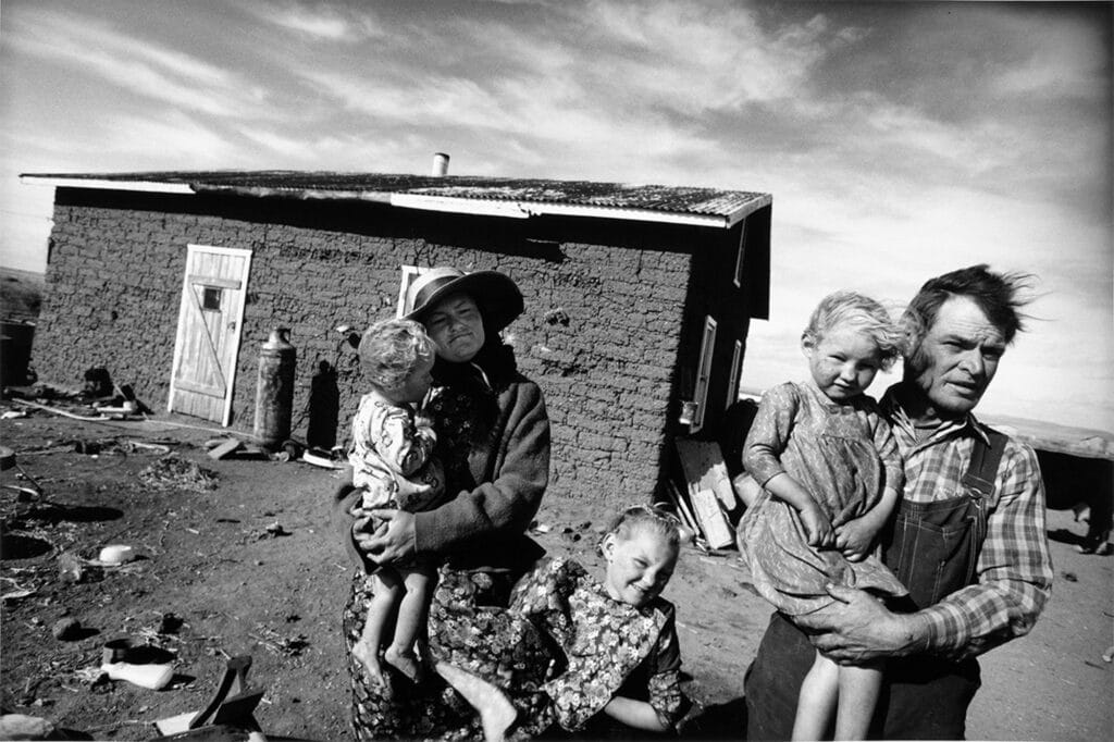 El Cuervo (Casas Grandes Colonies), Chihuahua, Mexico, 1992 © Larry Towell / Magnum Photos