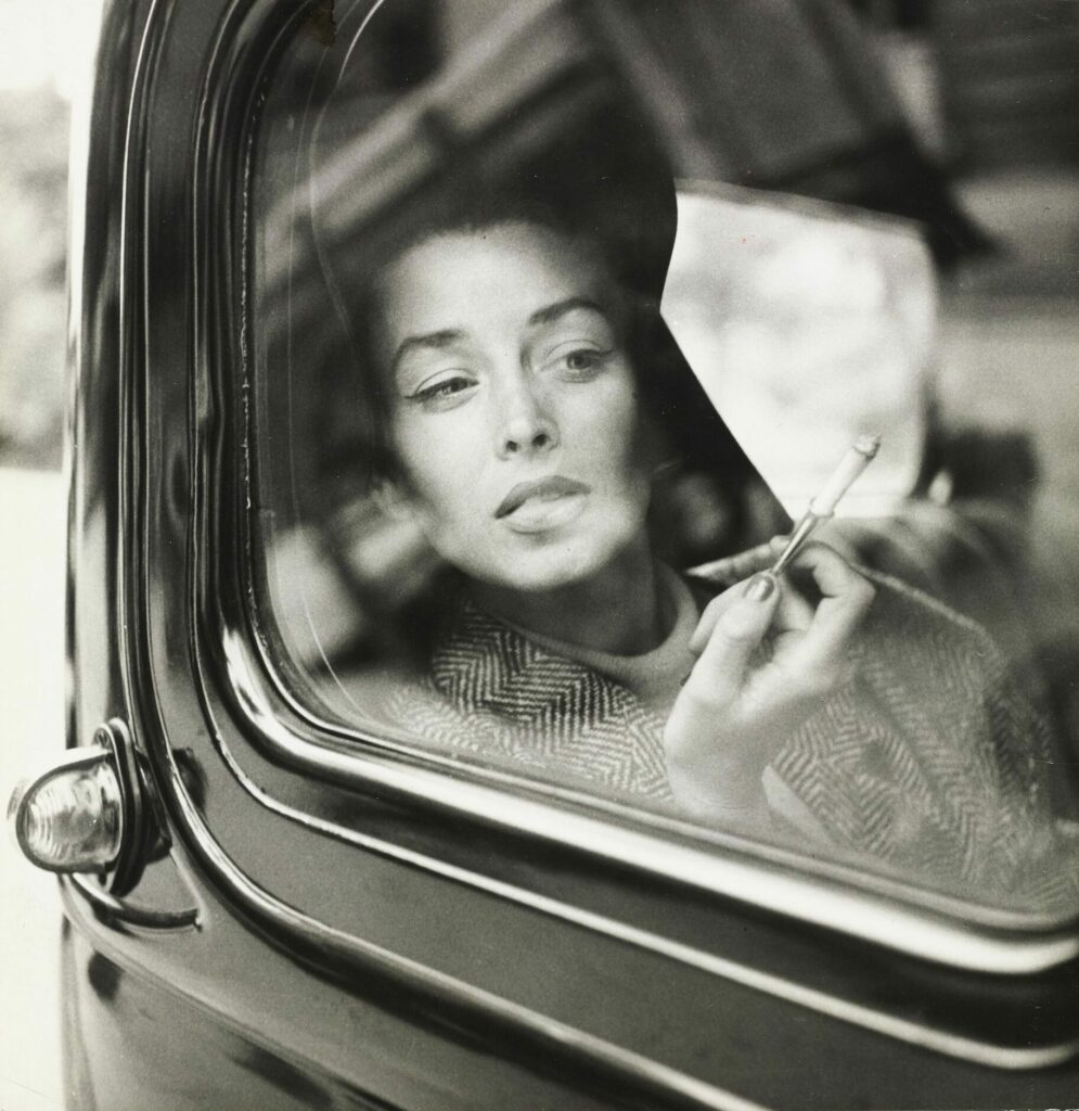 Dorian Leigh, 1954, Vogue © Condé Nast / Suzy Parker
