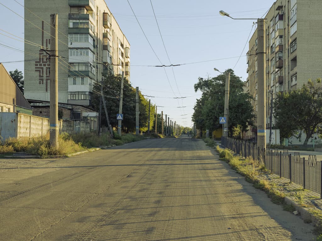Descolate streets of Bakhmut, Ukraine on September 7, 2022 © Sasha Maslov I Institute