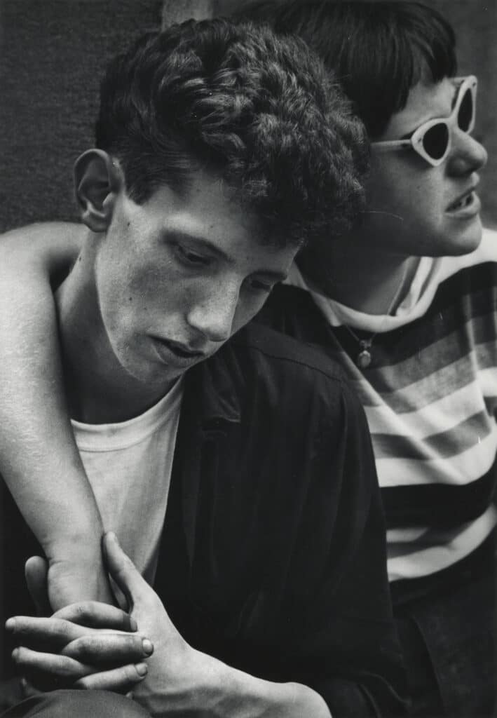 Washington Square, New York, vers 1960. © Dave Heath / avec l'aimable autorisation de la Stephen Bulger Gallery et de la Howard Greenberg Gallery