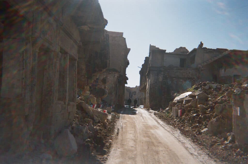 Rue des charpentiers et vieilles maisons dans le quartier d'Al Maydan, dernière bataille d'ISIS dans la ville. Ahmad Faisal