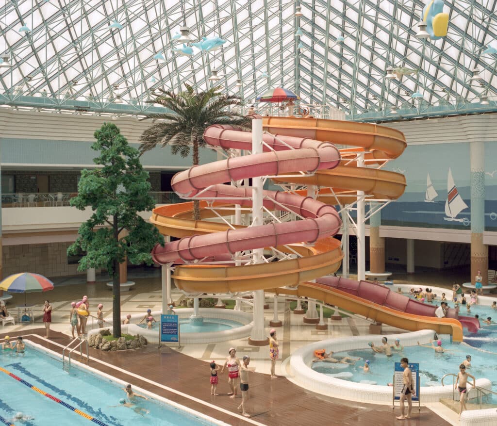 Munsu Water Park in Pyongyang, 2019 © Tim Franco, courtesy galerie Sit Down