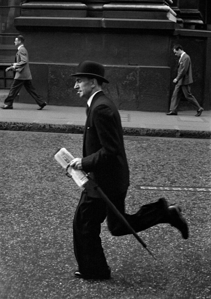 The City, London, for Réalités, Femina-Illustration, 1959. © Frank Horvat