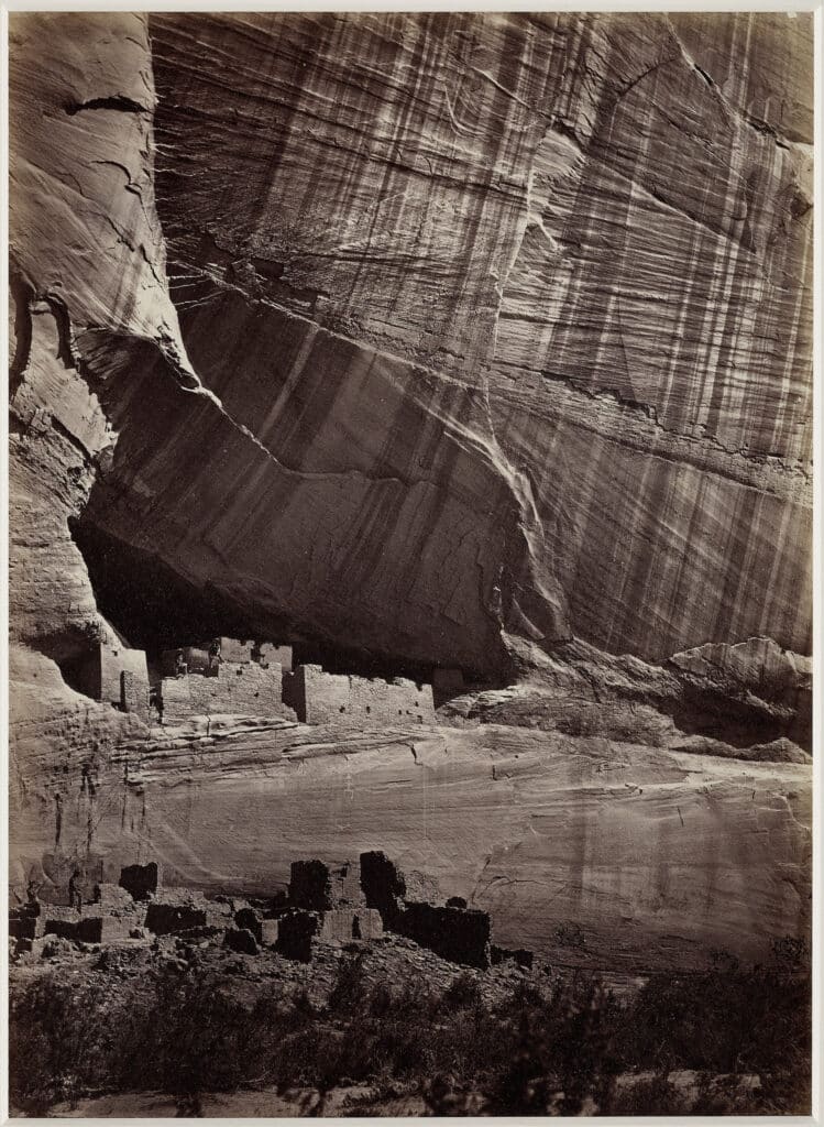 Timothy H. O’Sullivan, Photographie d’exploration et de relevé géographique à l’ouest du 100e méridien Wheeler © musée du quai Branly – Jacques Chirac