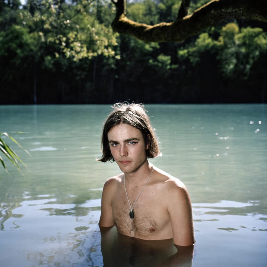 Yohanne Lamoulère. Léo, série Les enfants du fleuve, Genève, 2022. Avec l’aimable autorisation de l’artiste / Tendance Floue.