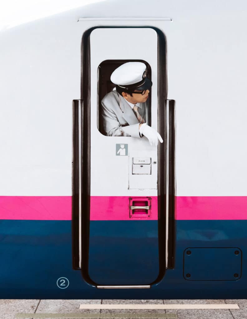 Shinkansen, Tokyo, Japan © ACCIDENTALLY WES ANDERSON