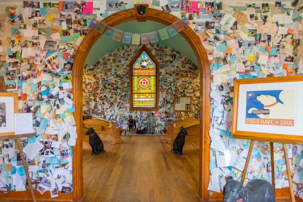 Dog Chapel Saint Johnsbury, Vermont © ACCIDENTALLY WES ANDERSON