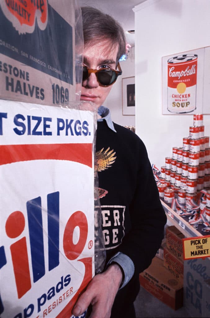 Andy Warhol and his works, Galerie Paul Bianchini, New York, 1964 © Henri Dauman