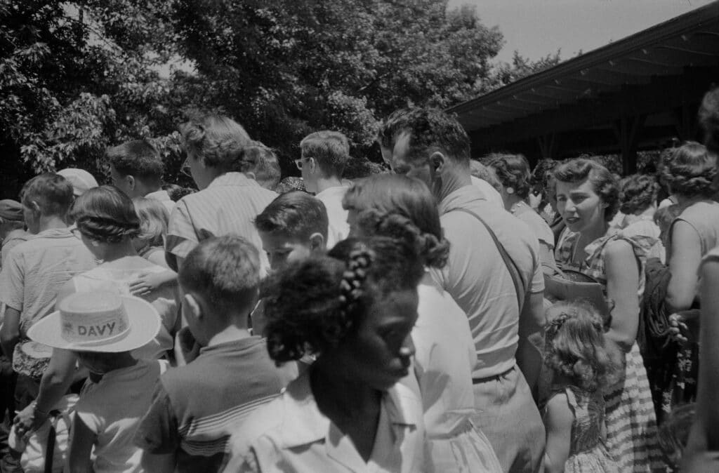 Todd Webb, Zoo, St. Louis, MO, 1955, Todd Webb Archive.