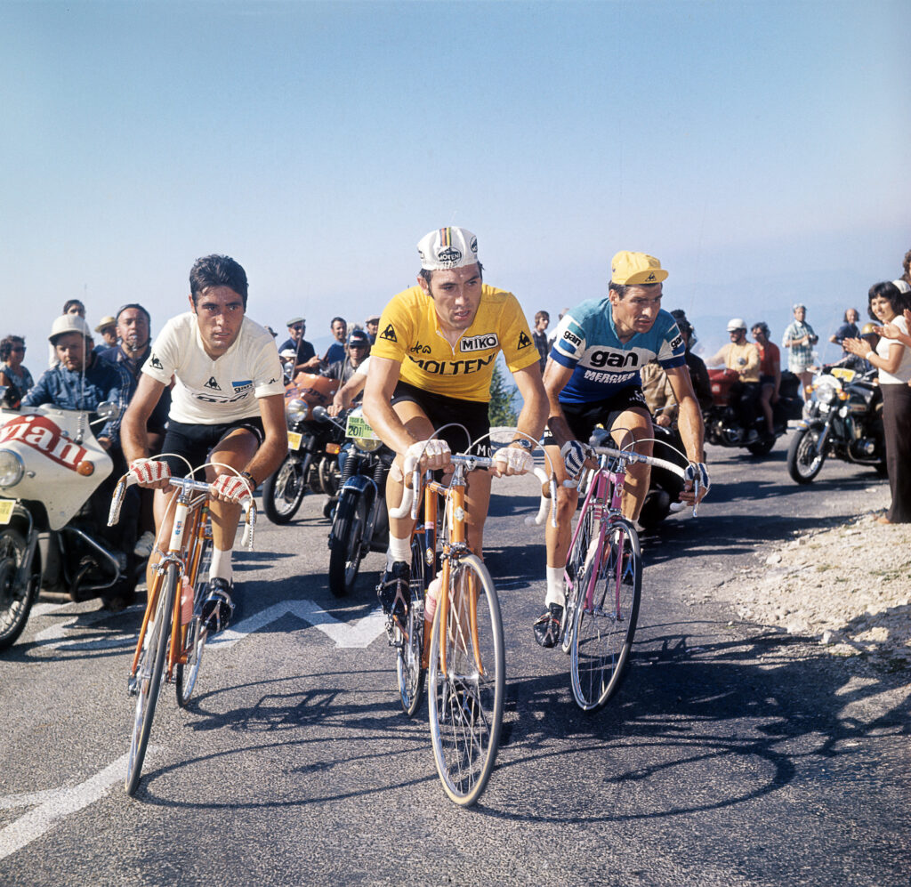 Luis Ocana, Eddy Merckx et Raymond Poulidor dans le mont Ventoux.