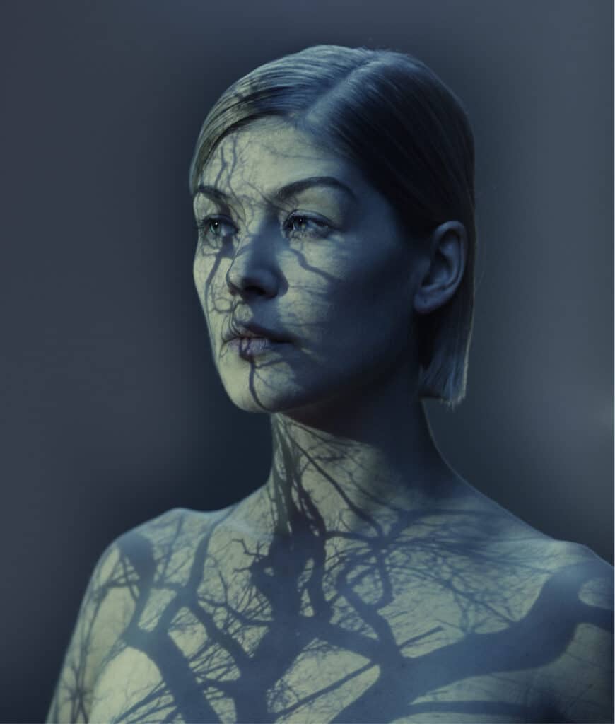 Rosamund Pike II, Los Angeles, USA, 2014 © Nadav Kander. Courtesy Flowers & Howard Greenberg Gallery