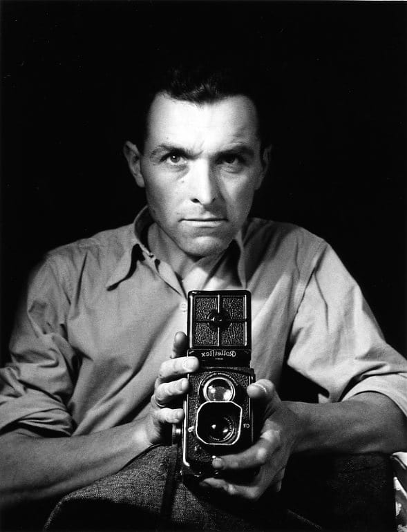 12877 autoportrait au Rolleiflex 1947 BD