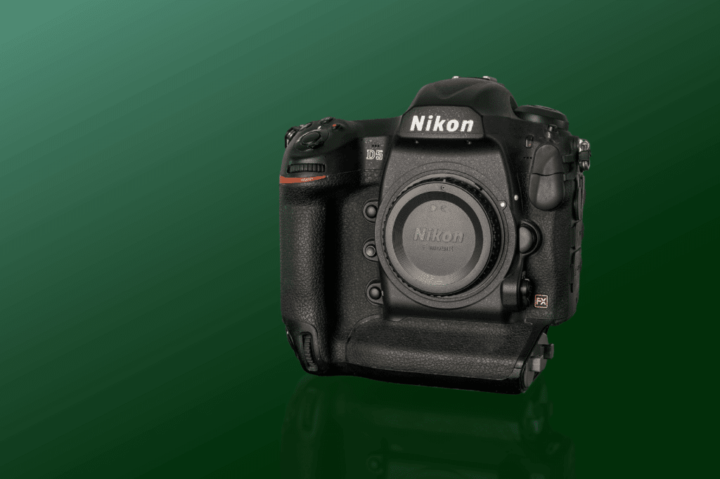 LE NIKON D5 DE LAURENT BALLESTA © MPB